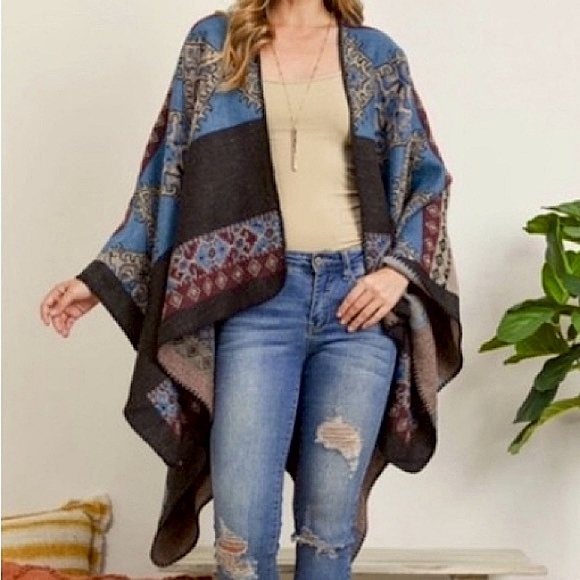 #2038 Cozy Western Style Must Have Poncho - Picture 1 of 17